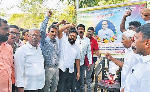 Employees stayed off duty for three consecutive days, halting regular services with buses confined to depots. Shankar’s death further intensified the agitation. 