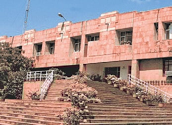 JNU makes entry into global law ranking without faculty