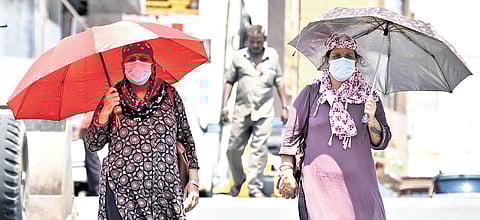 Maximum temperature is expected to stay at 38-39°C in next two days.