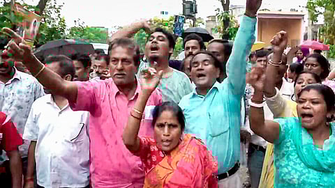 BJP and TMC supporters after a clash and protest broke out during the second and final phase of the West Bengal Assembly elections in North 24 Parganas on Wednesday, April 29, 2026.