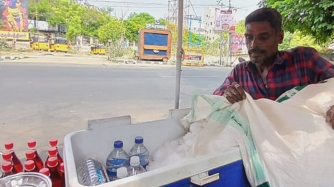 Food safety norms for juice vendors are comprehensive covering registration, water quality, hygiene, storage, and serving practices and are not limited to any single element like ice.