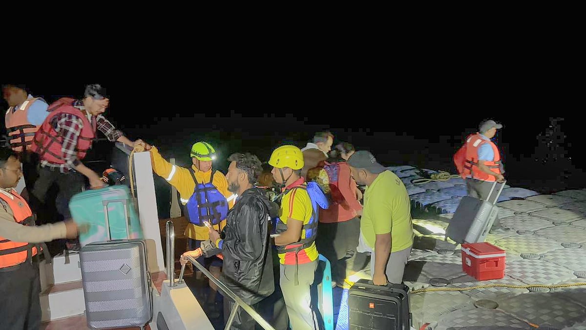 28 tourists rescued after storm damages floating huts on Tehri Lake