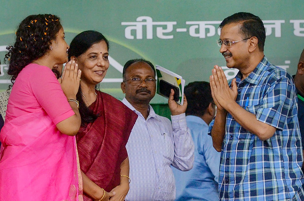 PM Modi 'anti-tribal', plotted to topple Delhi, Jharkhand governments ...