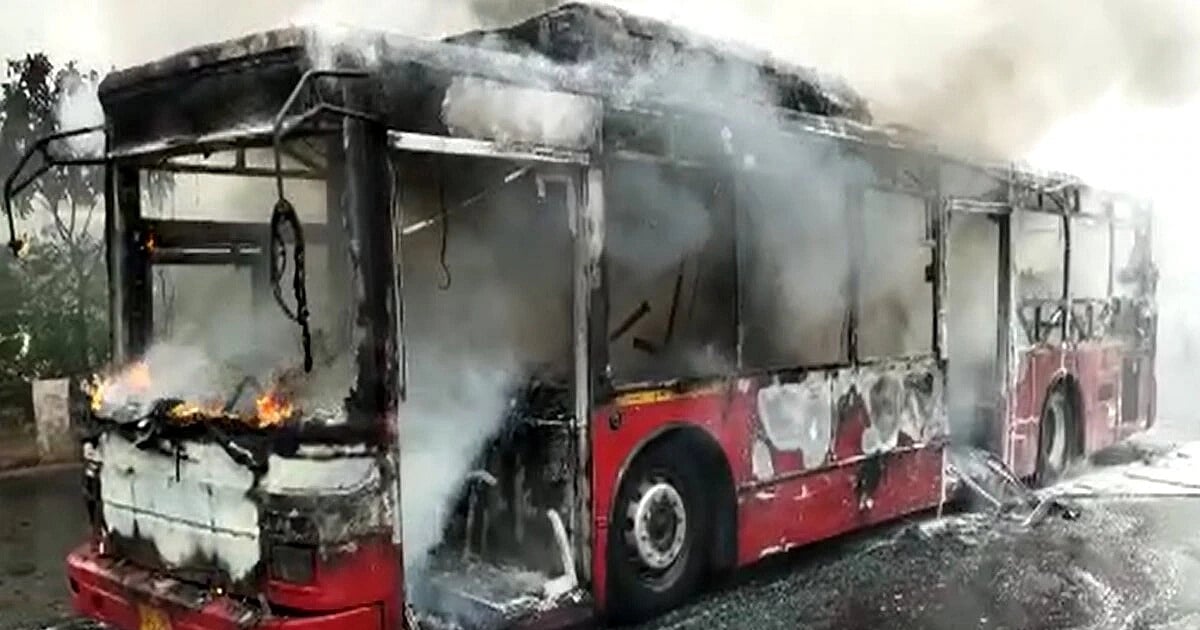 Red Bus Fire E-bus fire incident: DIMTS asks Delhi Transport Corporation to conduct ...