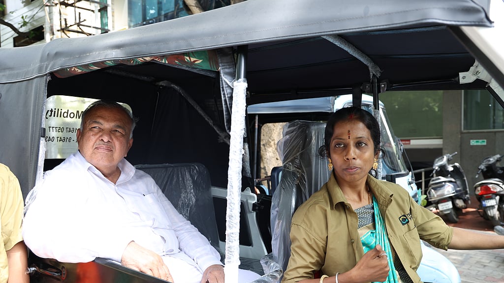Rami Reddy Driver Free auto driving training for women, transgenders: Minister Ramalinga ...