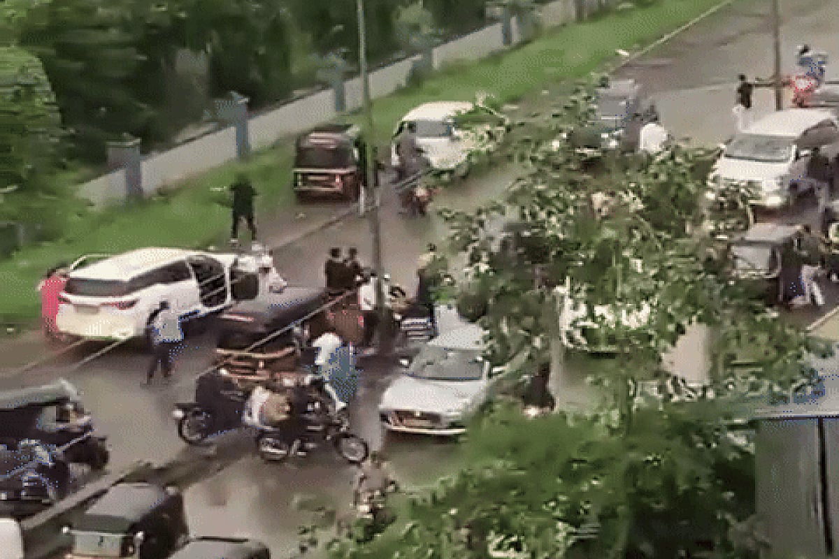 Viral video | SUV crashes into another car twice in Thane road rage ...
