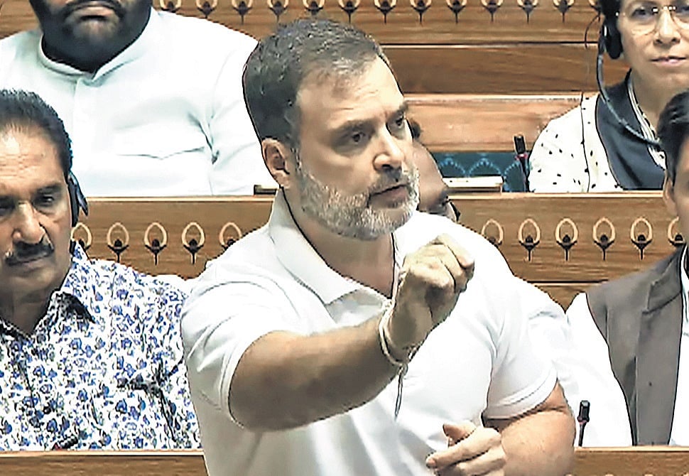 Congress moves motion as Rahul suspects ED raid