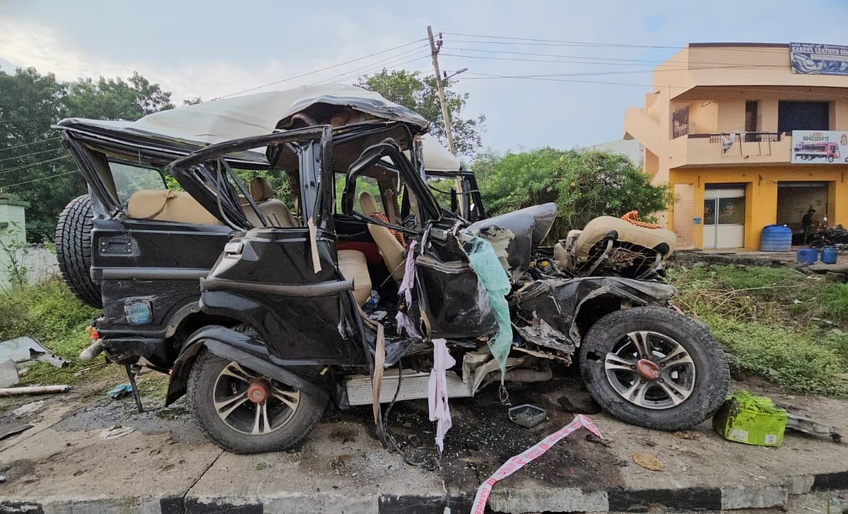 Three dead, one injured as jeep collides with stationary lorry in Vellore