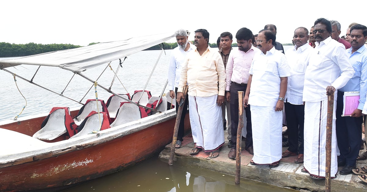 TN Tourism Minister R Rajendran inspects ongoing development projects ...