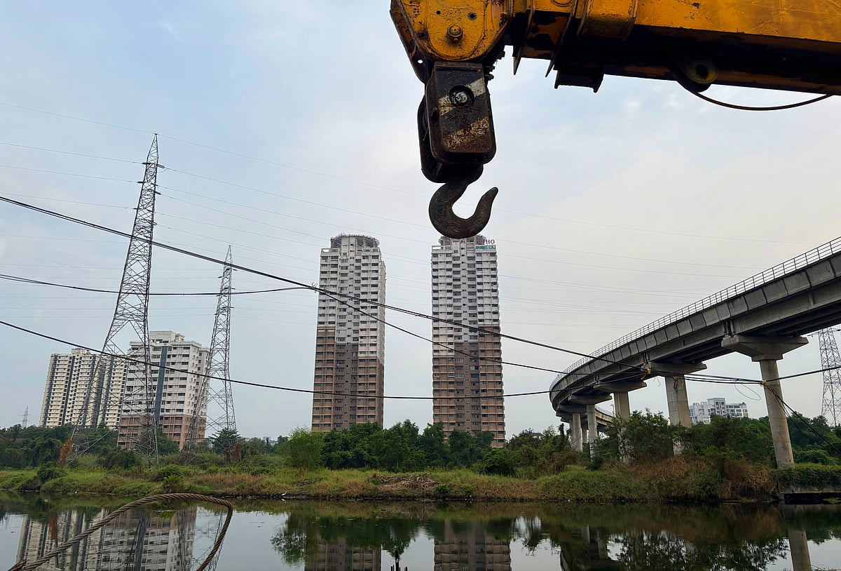 The Logistical Tightrope Chandrakunj Demolition The Logistical Tightrope: Controlled Explosions and Environmental Mitigation
