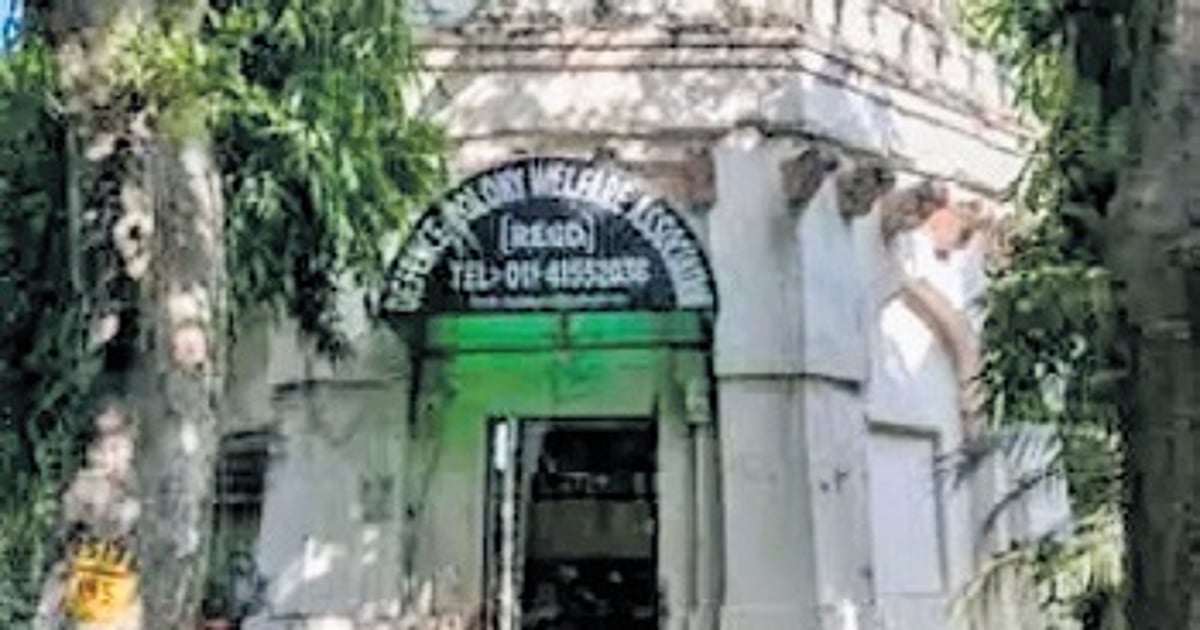 Defence Colony residents collecting Rs 40 lakh for penalty