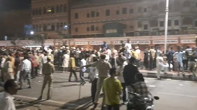 Posters spark tension near Jaipur mosque; FIR filed against BJP MLA for ...