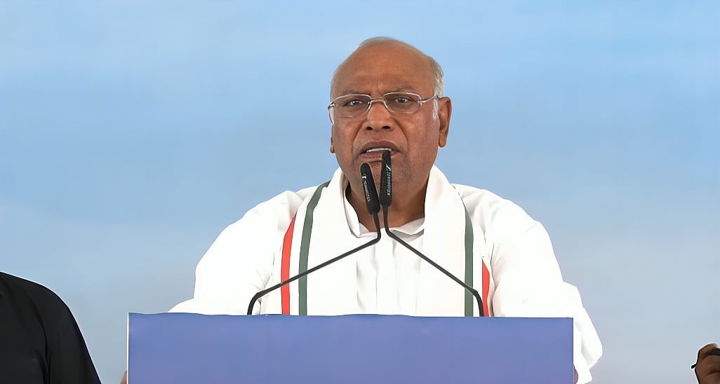 BJP leader condemns Mallikarjun Kharge's RSS ban call