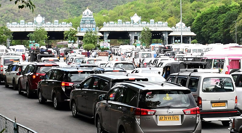 TTD plans modern security system at Alipiri checkpost