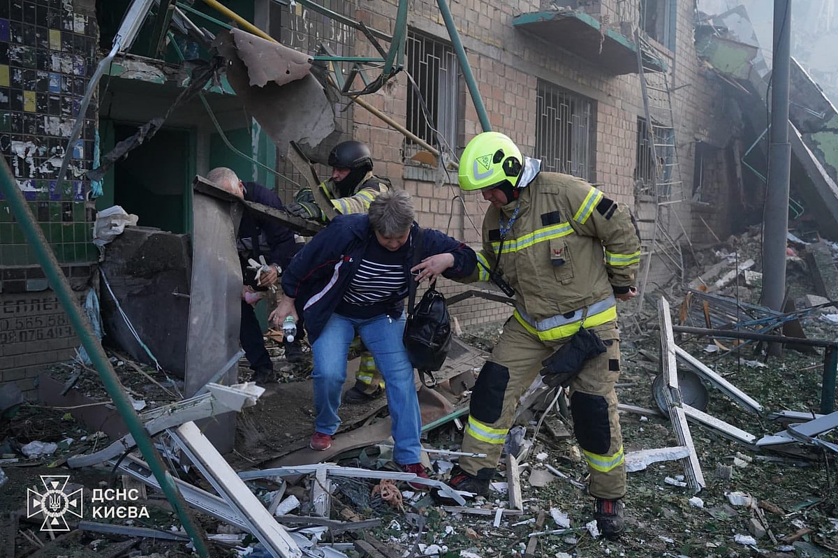 Russian attacks on Ukraine kill at least nine, injure over a dozen