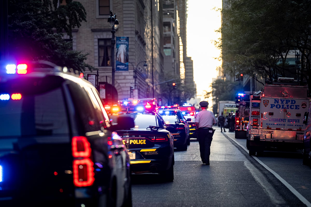Five people, including a NYPD officer killed in shooting at New York ...