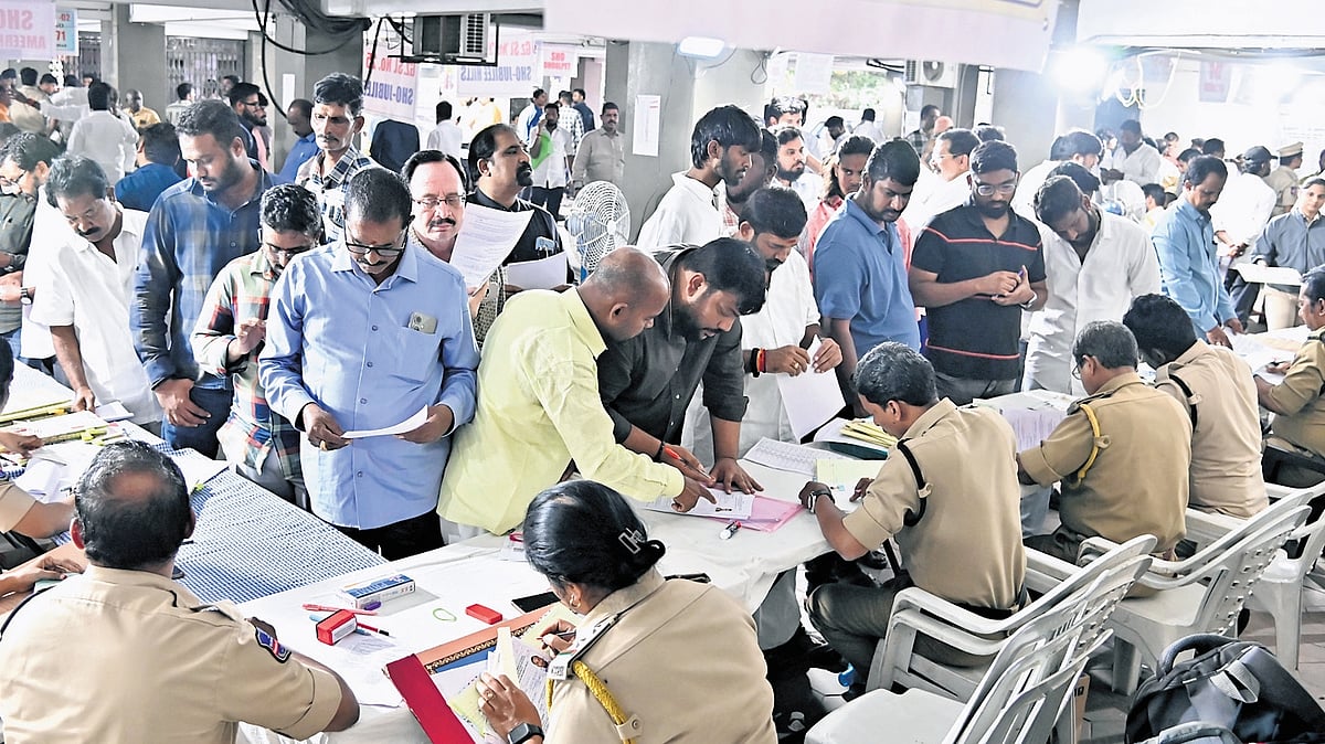 Excise dept receives 38,754 liquor shop applications, extends deadline
