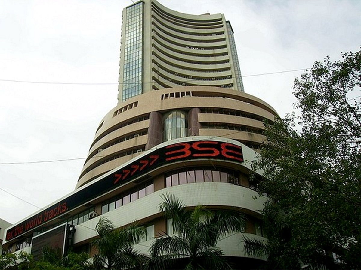 Nifty stalls below 26,000 as expiry-day caution keeps markets locked in a tight range