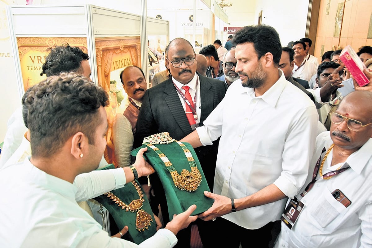APIIC to open Amaravati convention centre soon