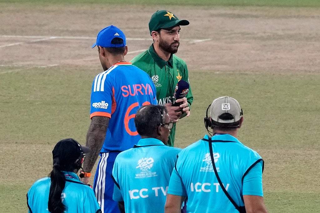 Missing handshake needless distraction from India's mastery
