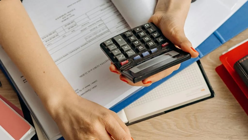 Simple interest calculator personal loan explained with formula and ...